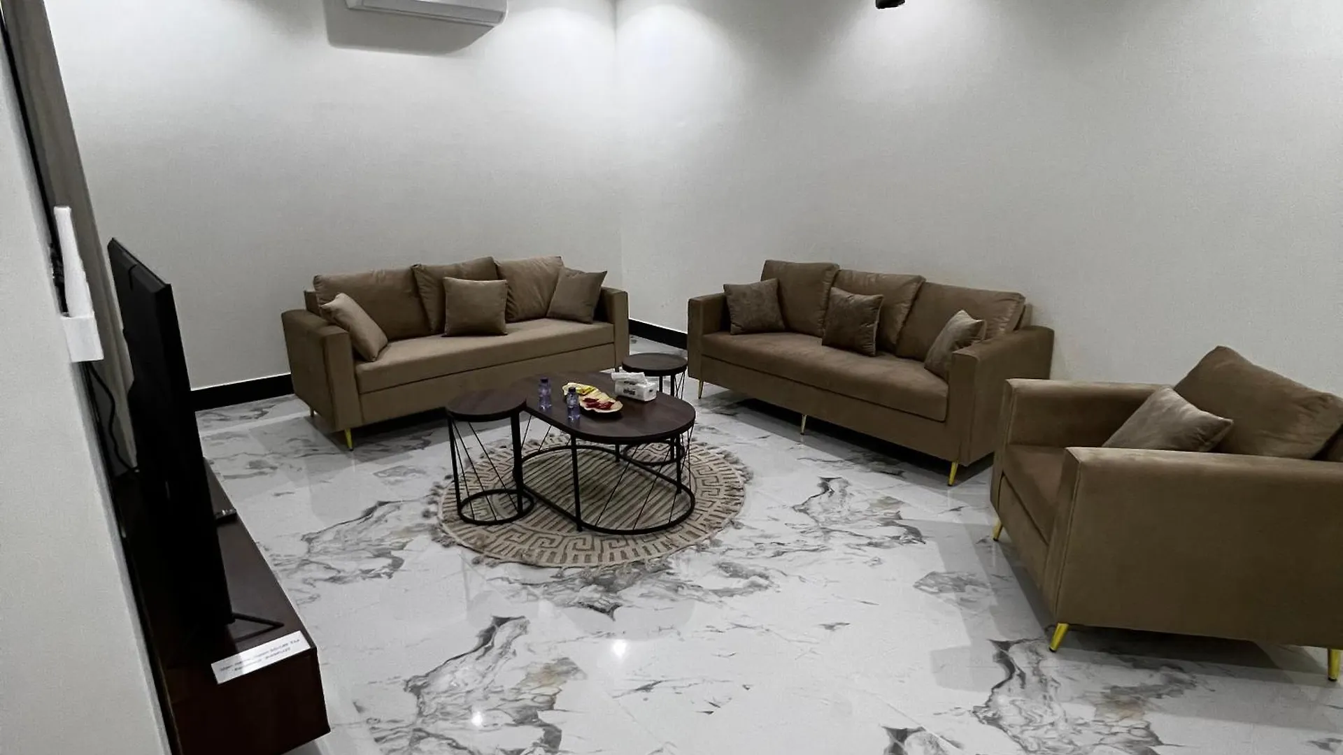 Appartamento شقة فاخرة بغرفة نوم وصالة 10 Luxury Apt Ar Riyad 0*,  Arabia Saudita