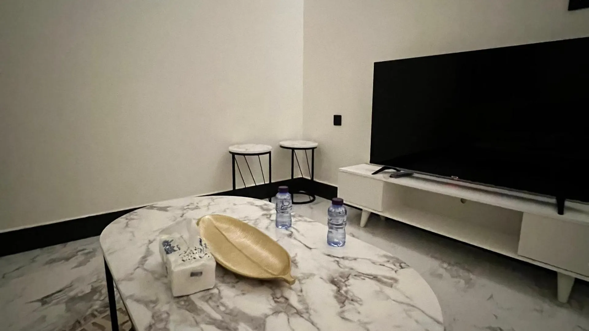 Appartamento شقة فاخرة بغرفة نوم وصالة 10 Luxury Apt Ar Riyad Arabia Saudita