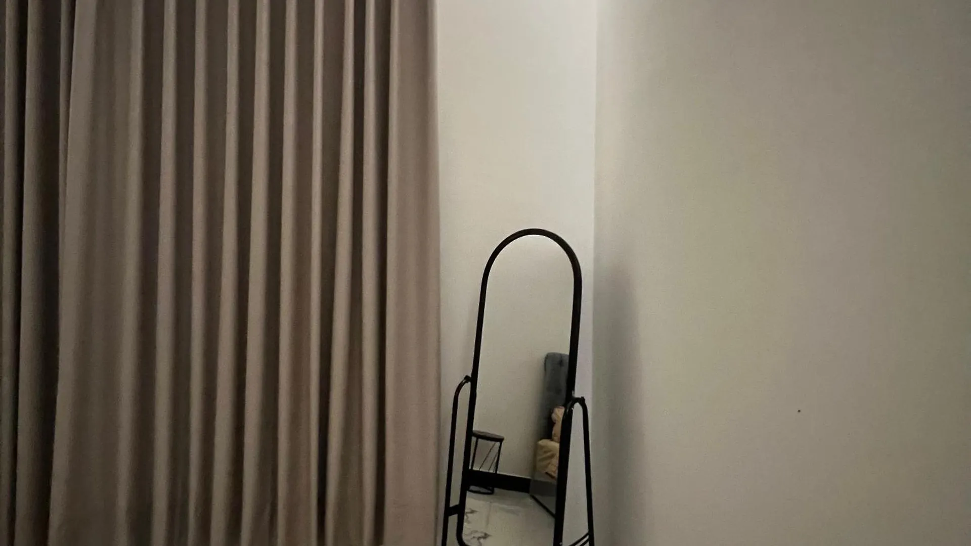Appartamento شقة فاخرة بغرفة نوم وصالة 10 Luxury Apt Ar Riyad