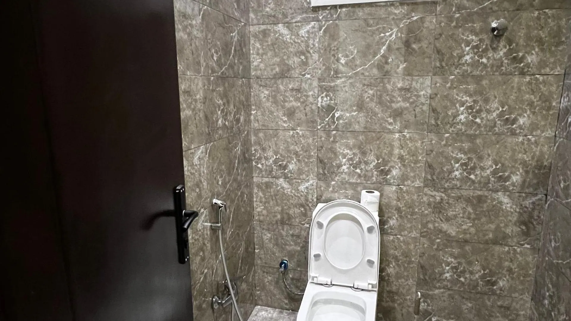 Appartamento شقة فاخرة بغرفة نوم وصالة 10 Luxury Apt Ar Riyad